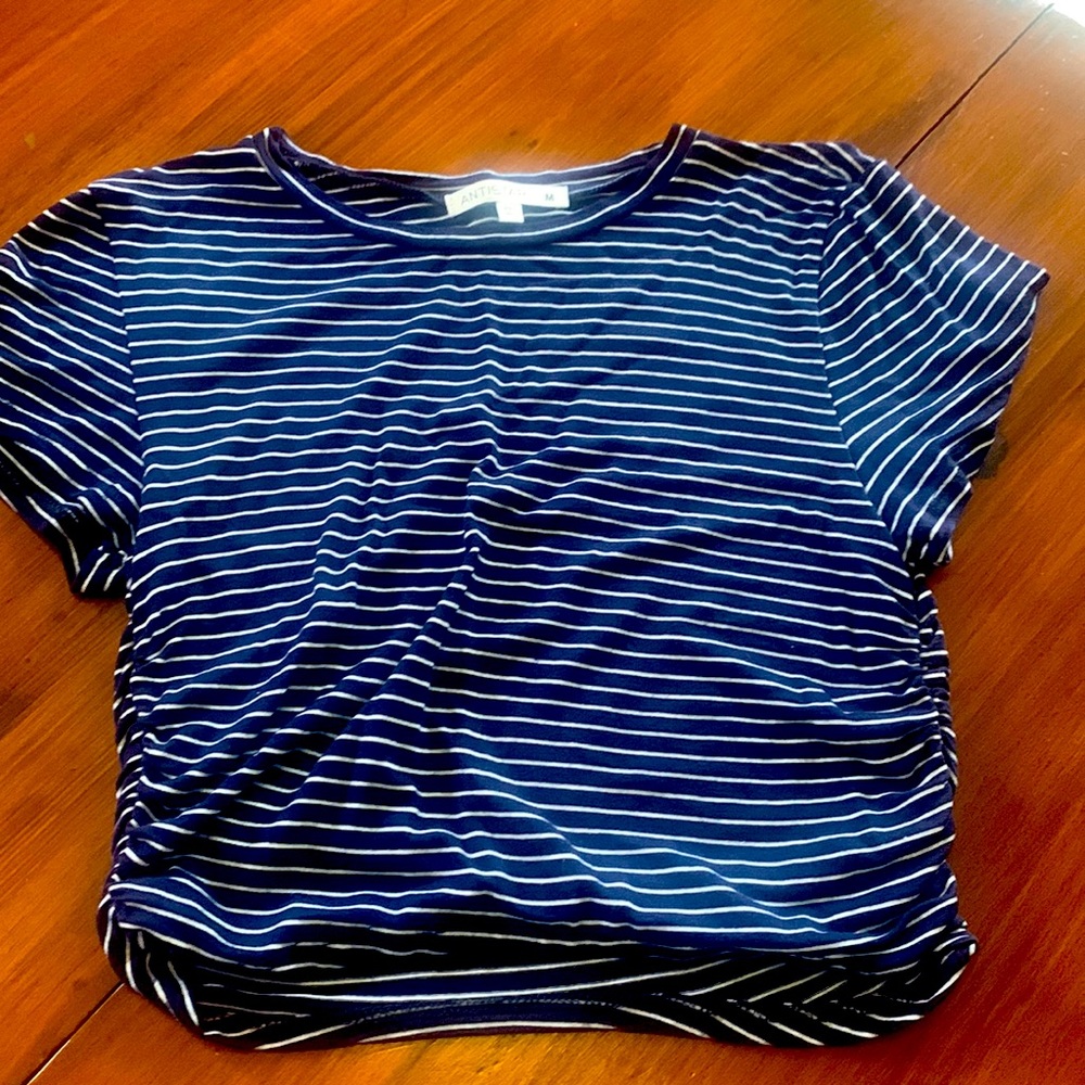 Striped crop juniors medium.
